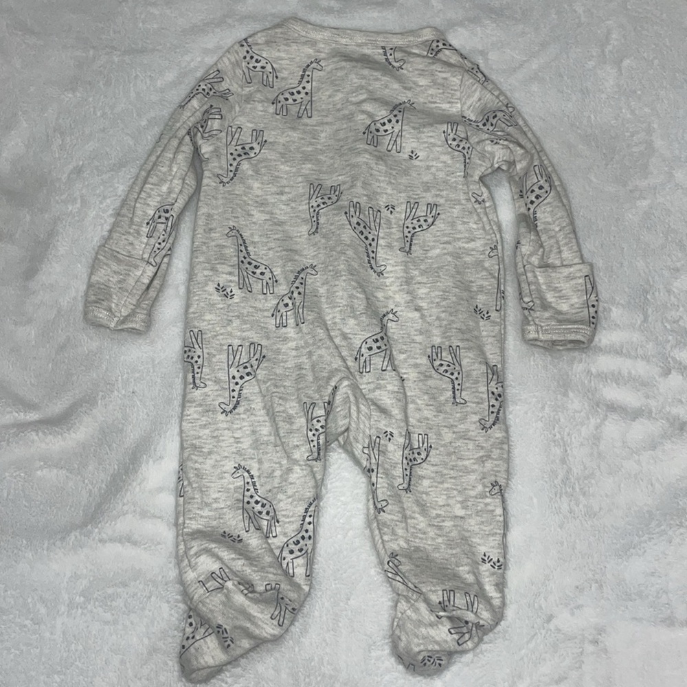 Carter’s Footie PJs - Picture 6 of 6